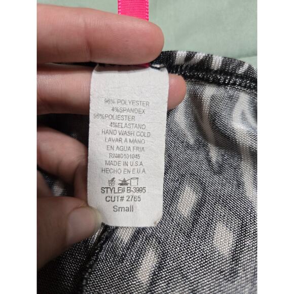 Miss California small women's black and white blouse with tummy control - Picture 6 of 8